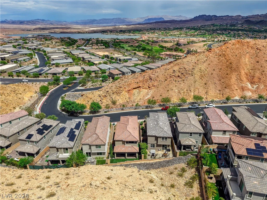81 Moon Hill, Henderson, NV 89011