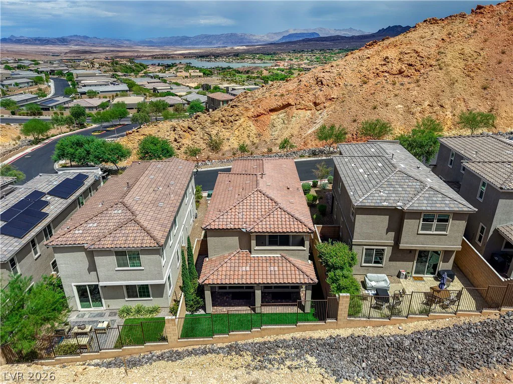 81 Moon Hill, Henderson, NV 89011