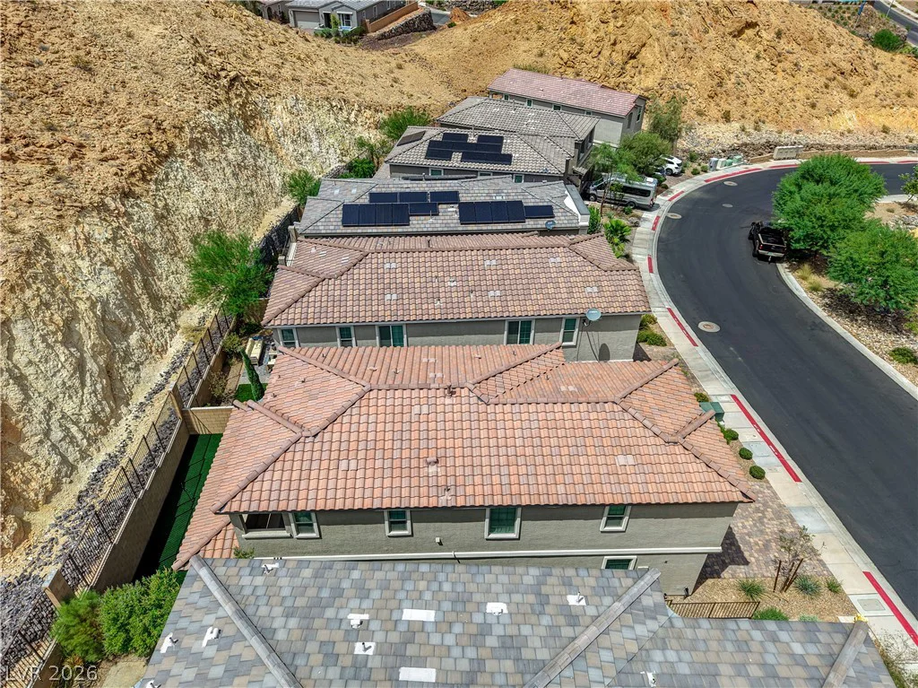 81 Moon Hill, Henderson, NV 89011