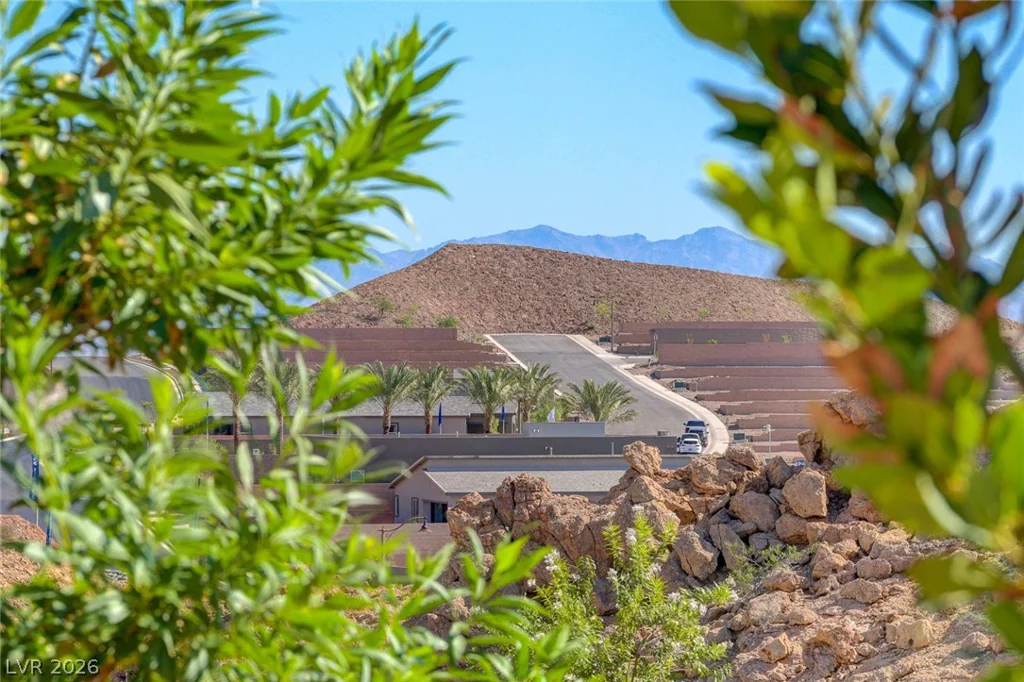 81 Moon Hill, Henderson, NV 89011