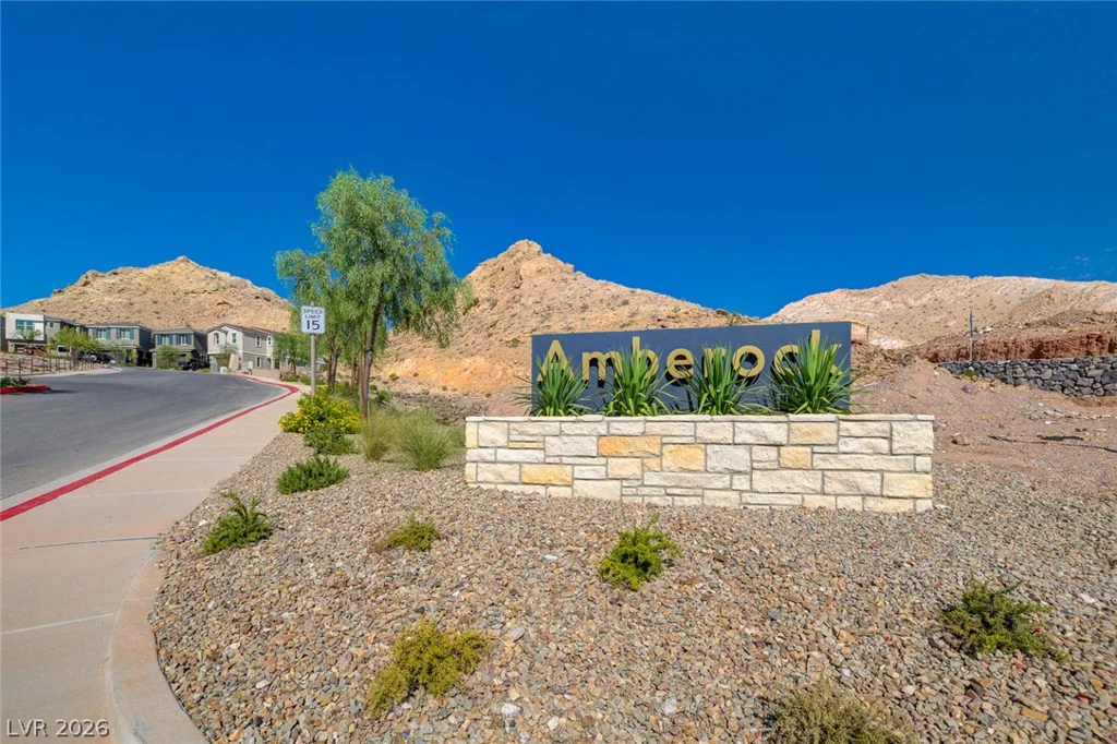 81 Moon Hill, Henderson, NV 89011