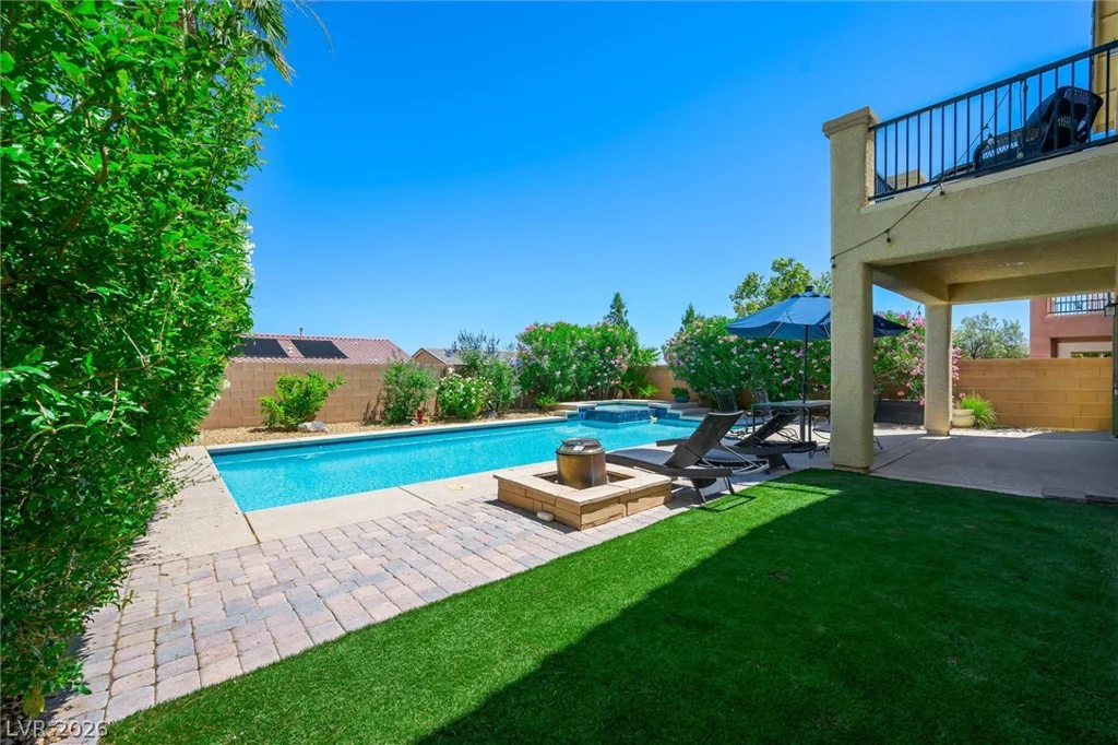 2984 Queen Lake, Henderson, NV 89052