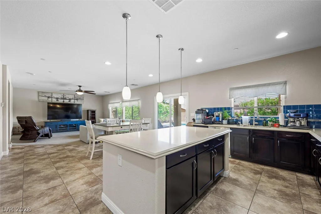 2984 Queen Lake, Henderson, NV 89052