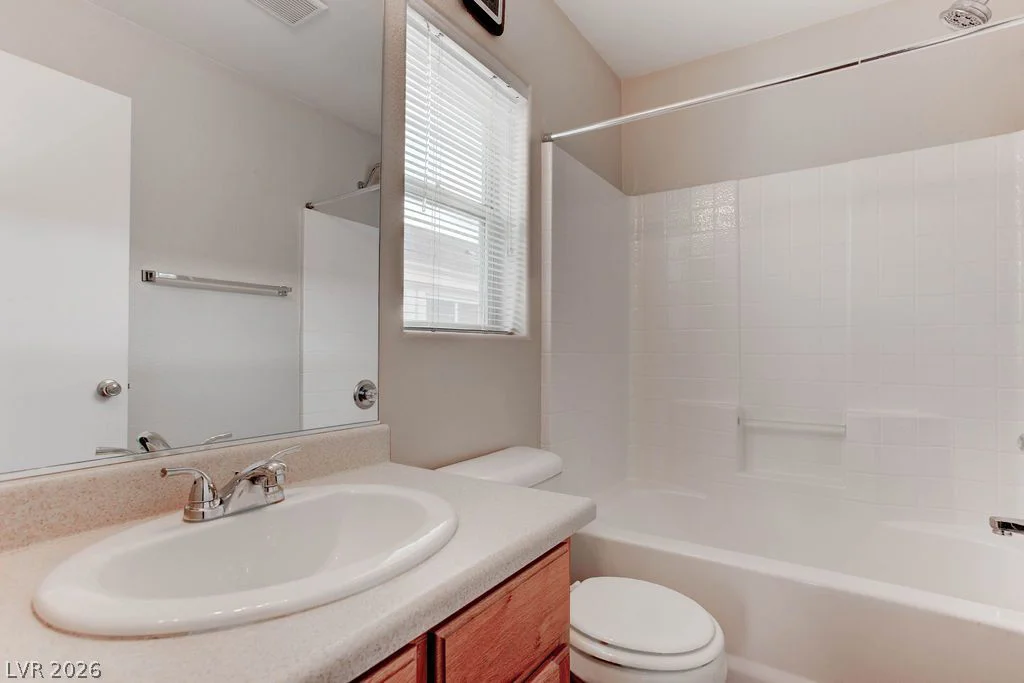 3031 Errol Flynn, Las Vegas, NV 89122