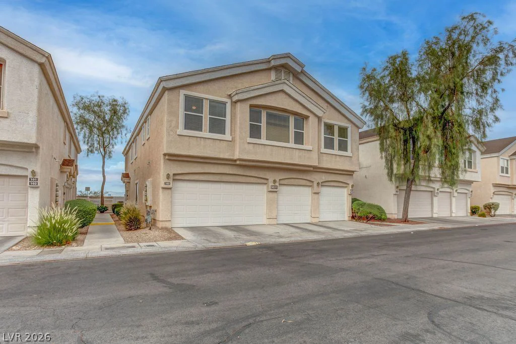 3031 Errol Flynn, Las Vegas, NV 89122