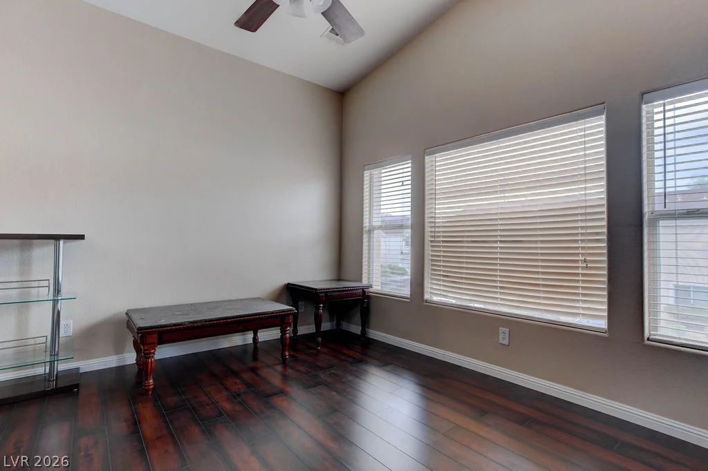 3031 Errol Flynn, Las Vegas, NV 89122