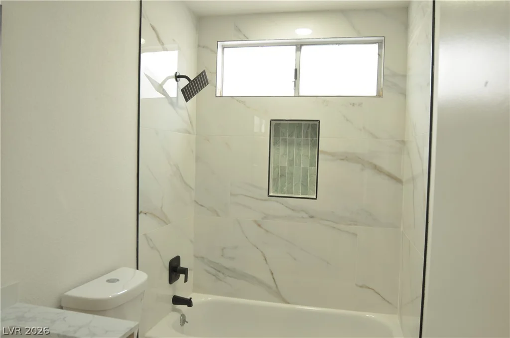 5028 Meadow Grove, Las Vegas, NV 89120