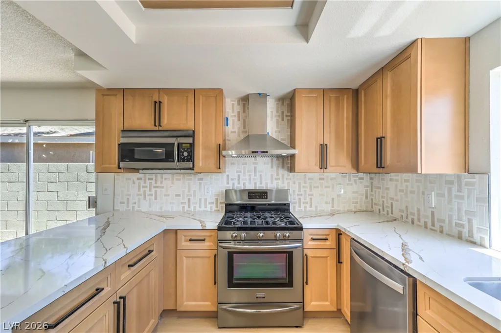 5028 Meadow Grove, Las Vegas, NV 89120