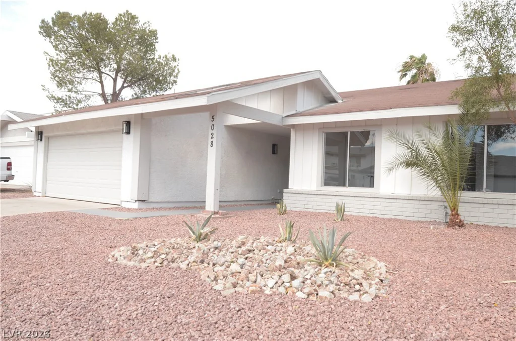 5028 Meadow Grove, Las Vegas, NV 89120