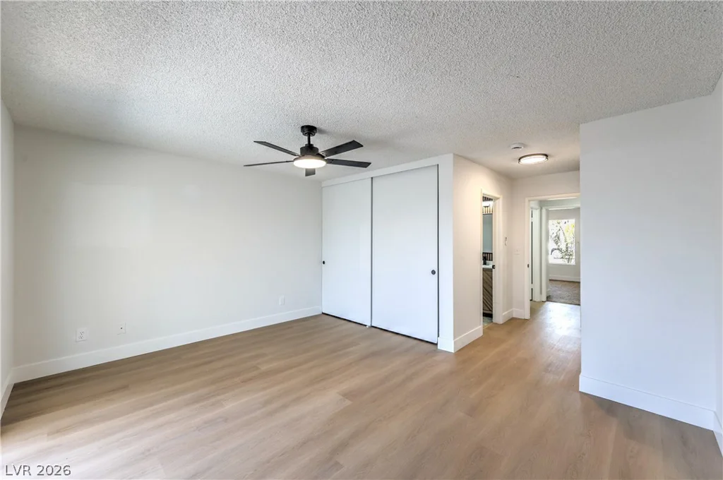 5028 Meadow Grove, Las Vegas, NV 89120