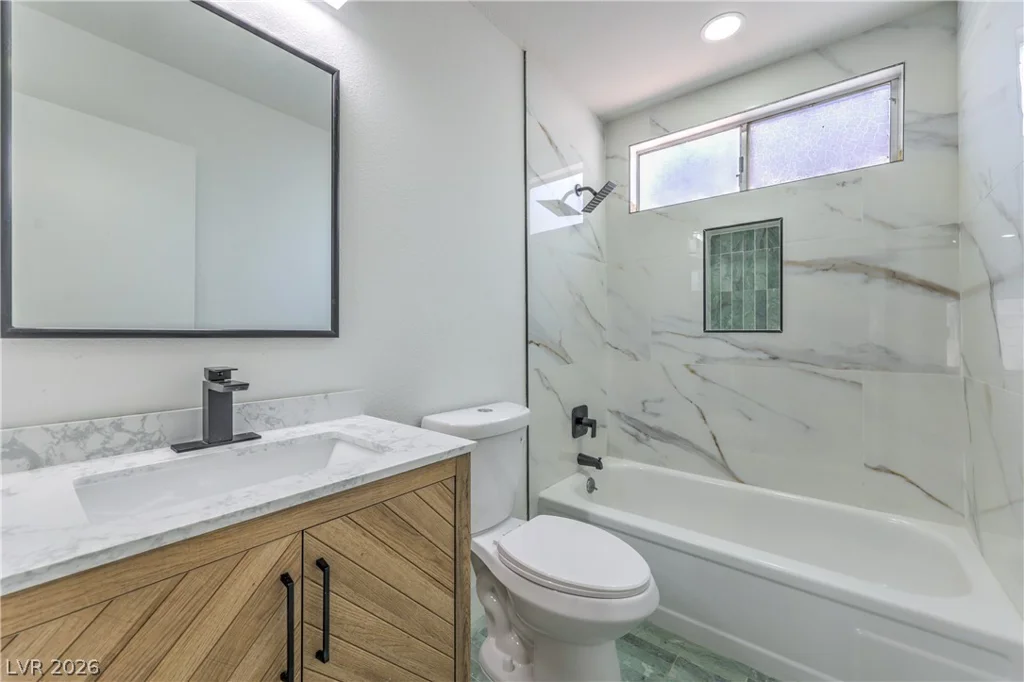 5028 Meadow Grove, Las Vegas, NV 89120