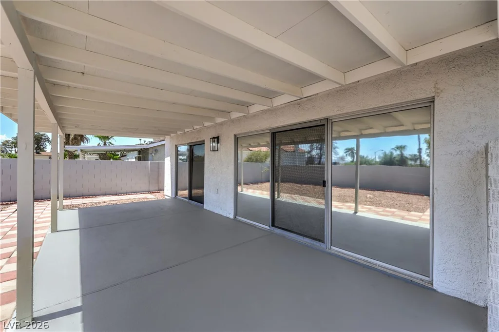 5028 Meadow Grove, Las Vegas, NV 89120