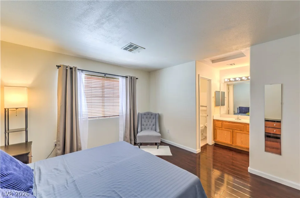 5330 Portavilla, Las Vegas, NV 89122