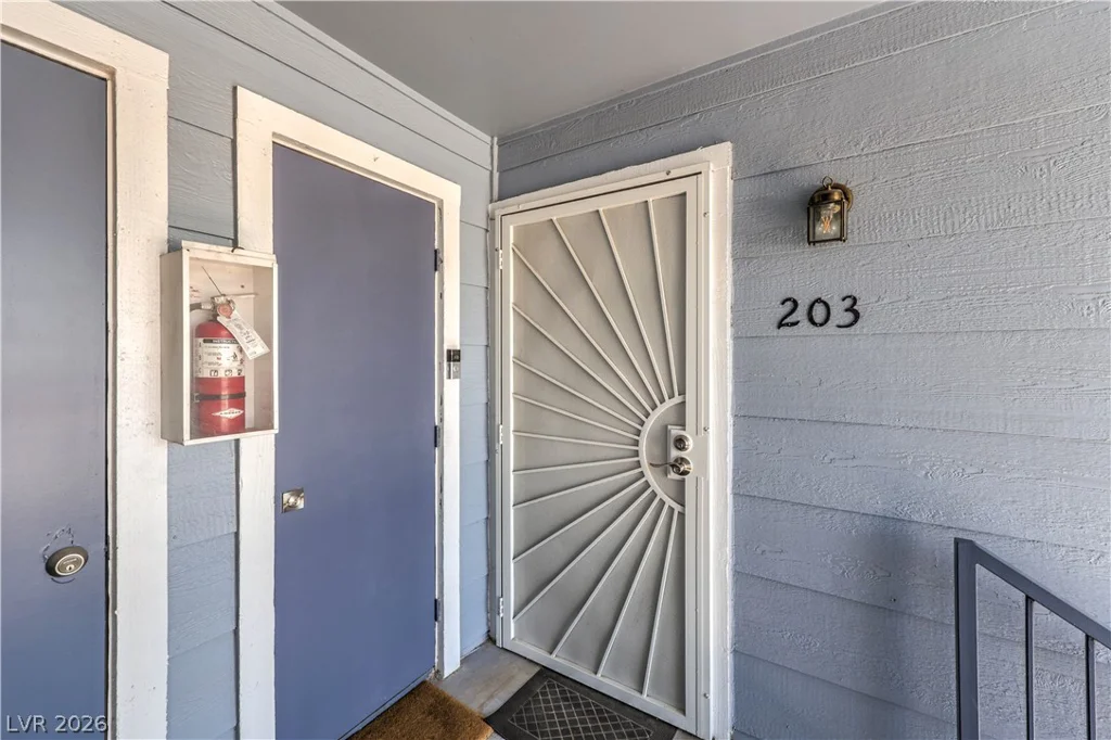5330 Portavilla, Las Vegas, NV 89122