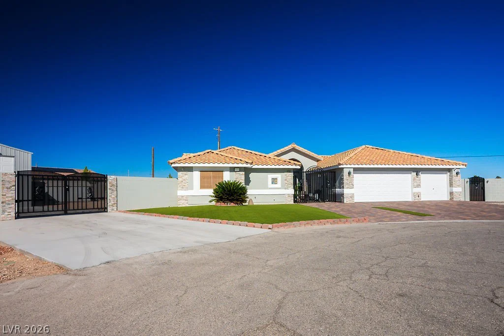 7100 Meranto, Las Vegas, NV 89178