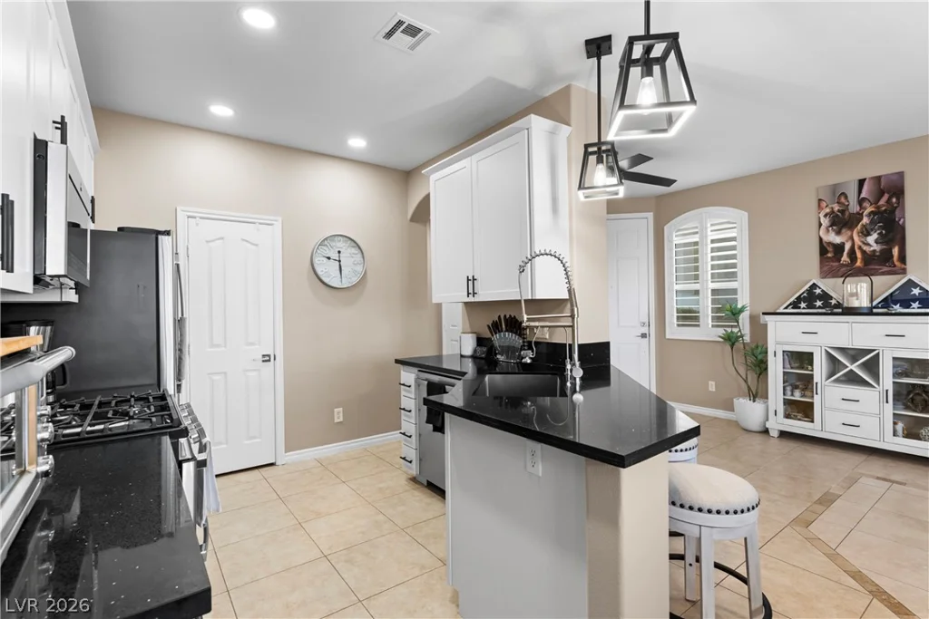 9130 Haddington, Las Vegas, NV 89145
