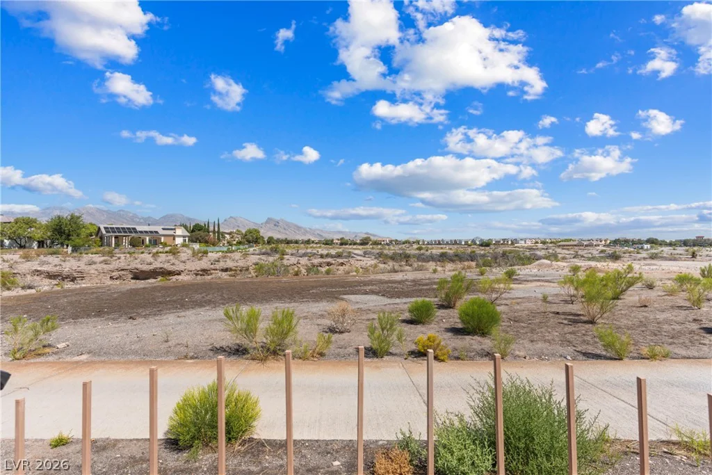 9130 Haddington, Las Vegas, NV 89145