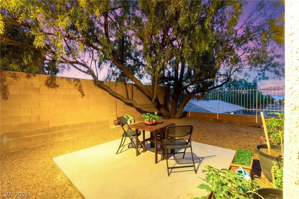 855 Binbrook, Henderson, NV 89052