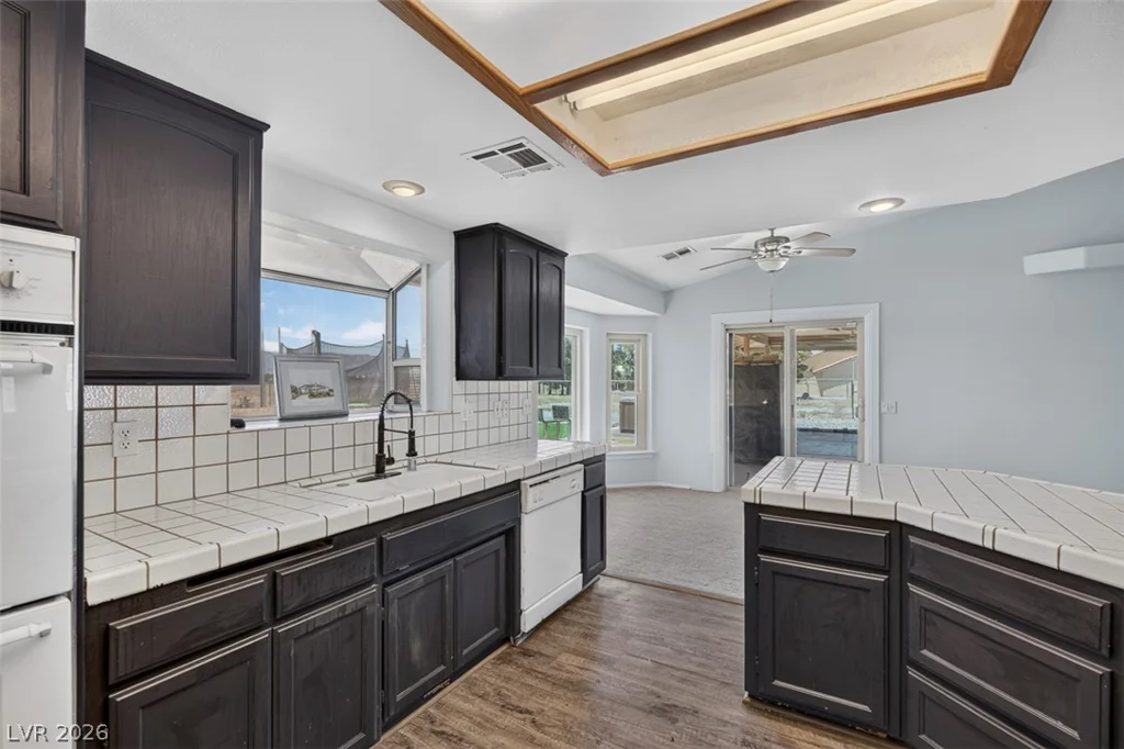 761 Jaybird, Pahrump, NV 89048