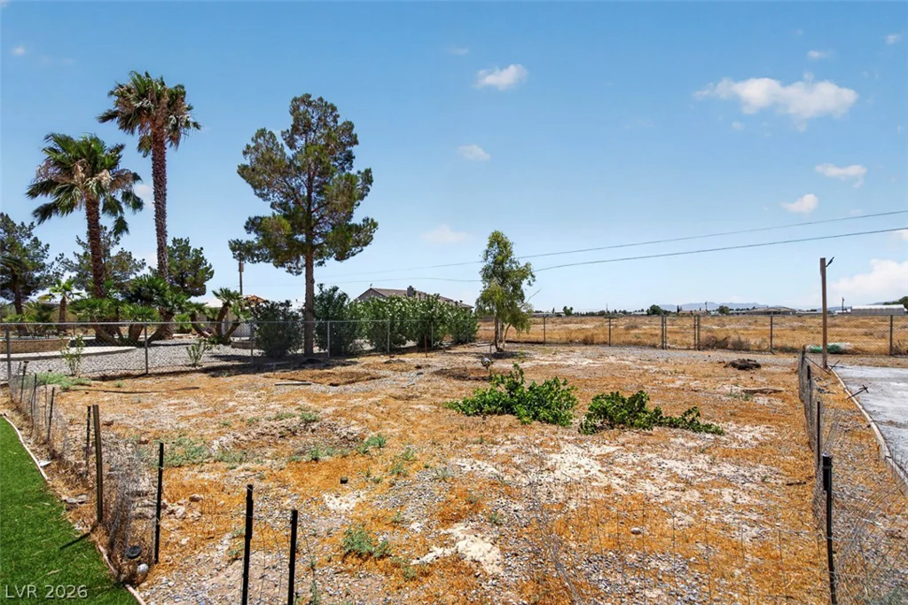 761 Jaybird, Pahrump, NV 89048