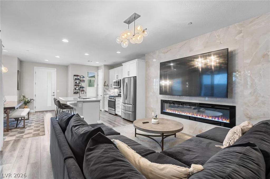 11656 Redwood Mountain, Las Vegas, NV 89138