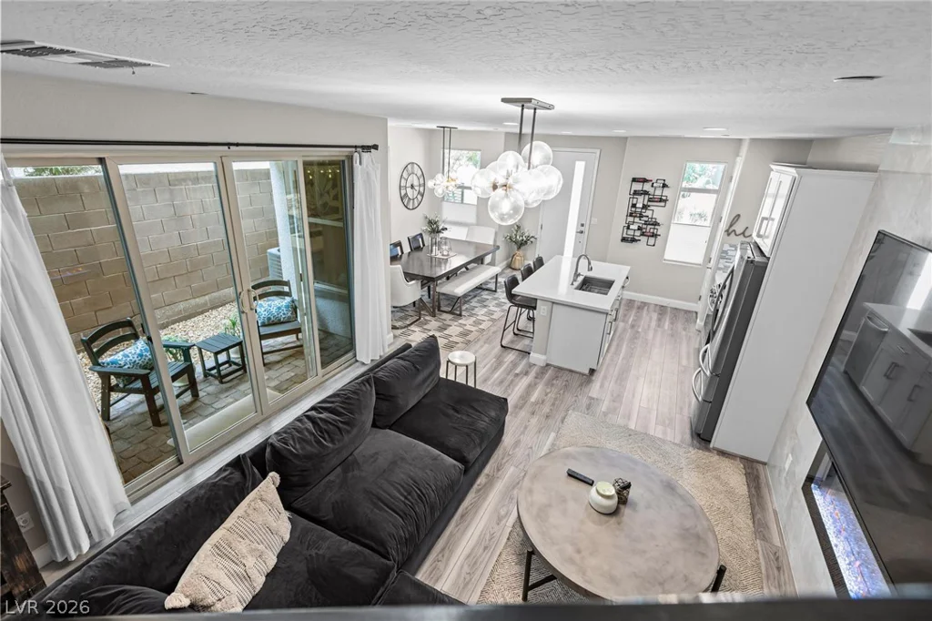 11656 Redwood Mountain, Las Vegas, NV 89138