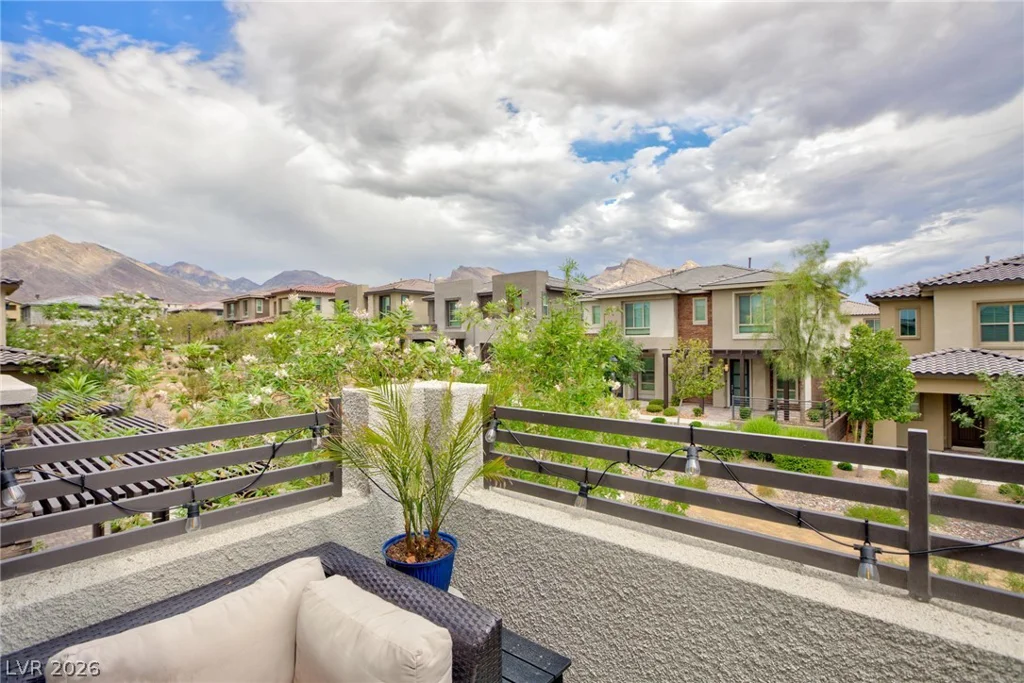 11656 Redwood Mountain, Las Vegas, NV 89138