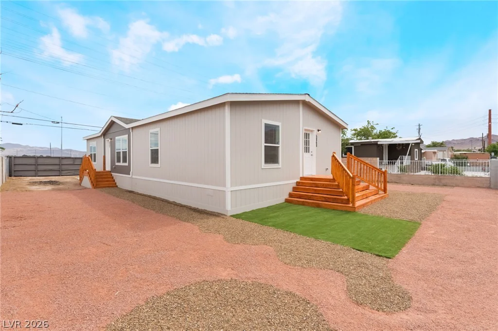 5868 Carey, Las Vegas, NV 89156