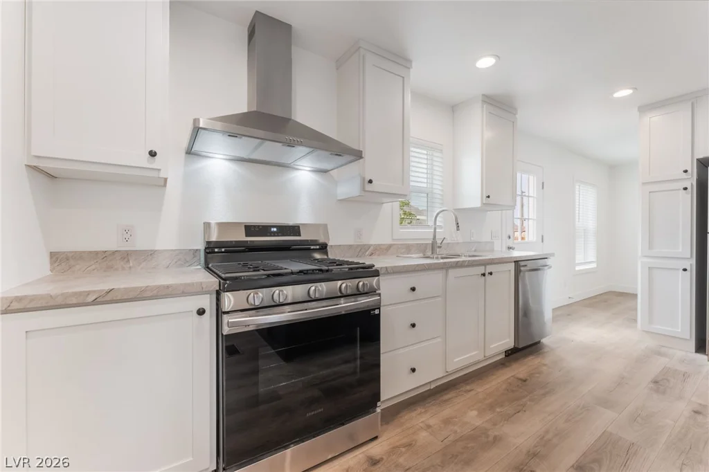 5868 Carey, Las Vegas, NV 89156