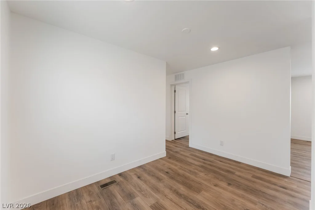 5868 Carey, Las Vegas, NV 89156