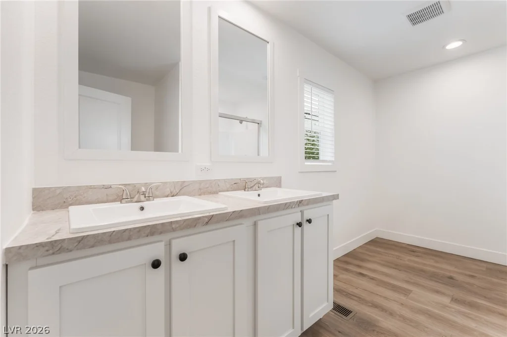 5868 Carey, Las Vegas, NV 89156