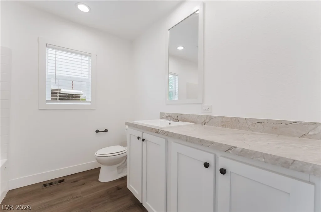 5868 Carey, Las Vegas, NV 89156