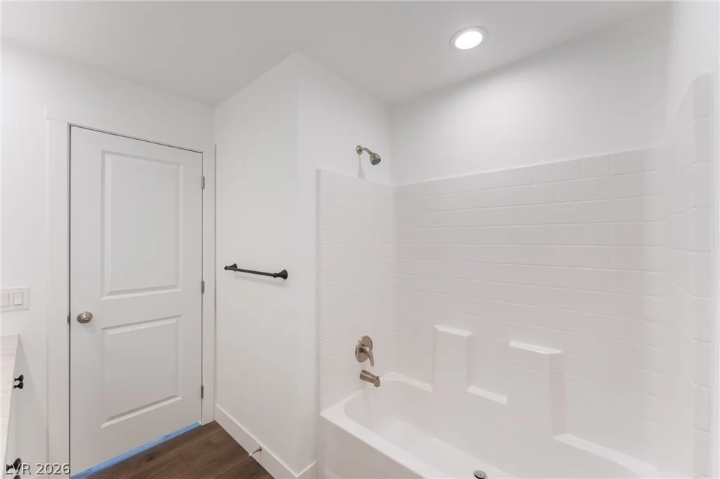 5868 Carey, Las Vegas, NV 89156