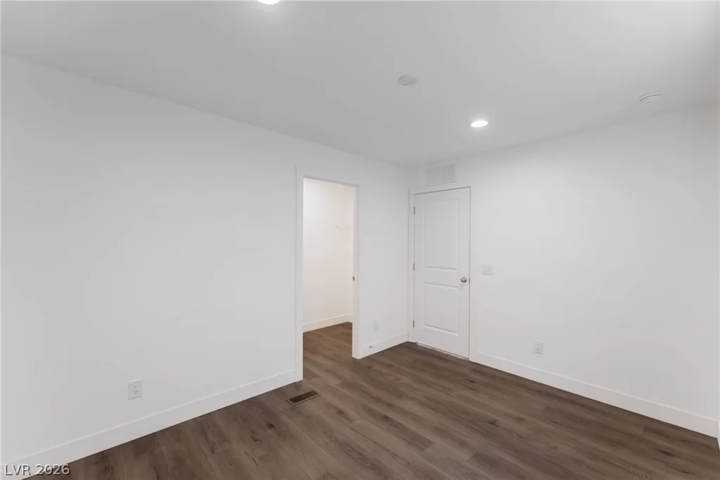 5868 Carey, Las Vegas, NV 89156