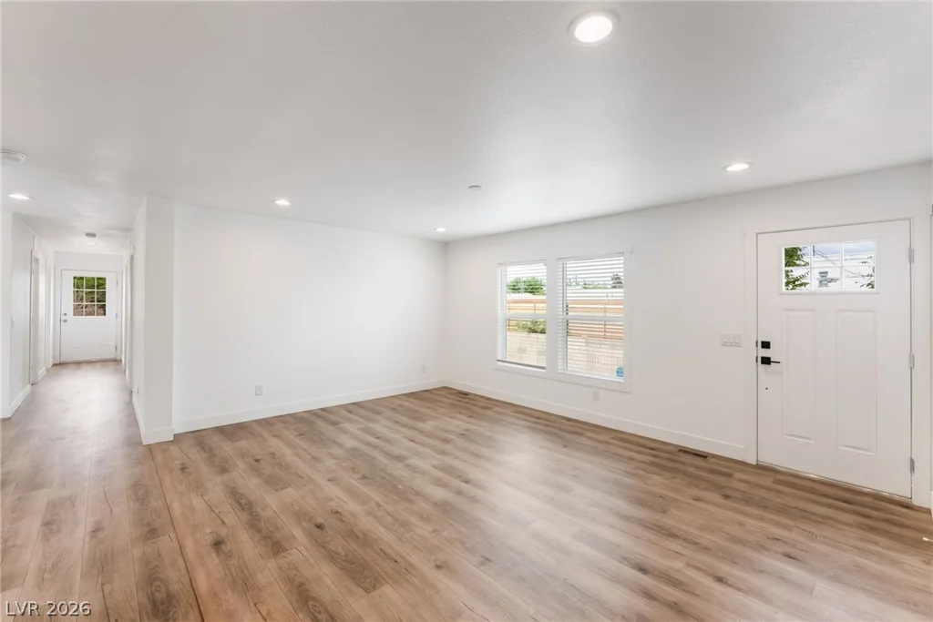5868 Carey, Las Vegas, NV 89156