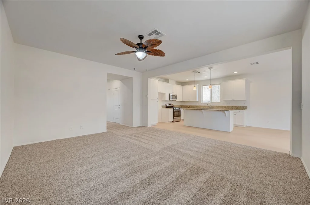 5831 Sleepy Willow, Las Vegas, NV 89148