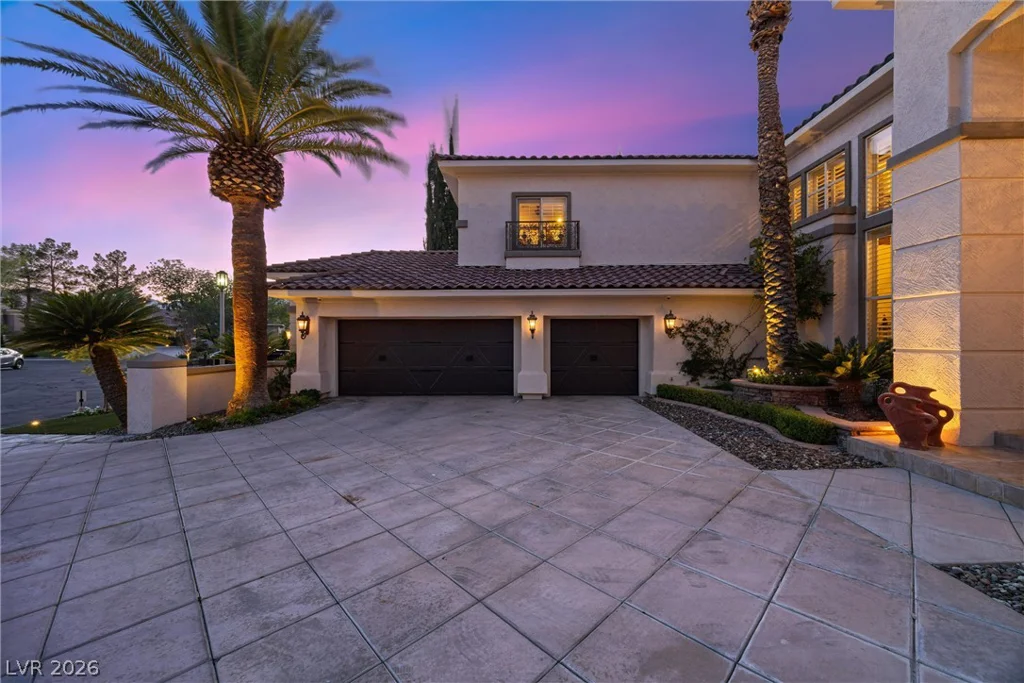 8904 Tavistock, Las Vegas, NV 89134