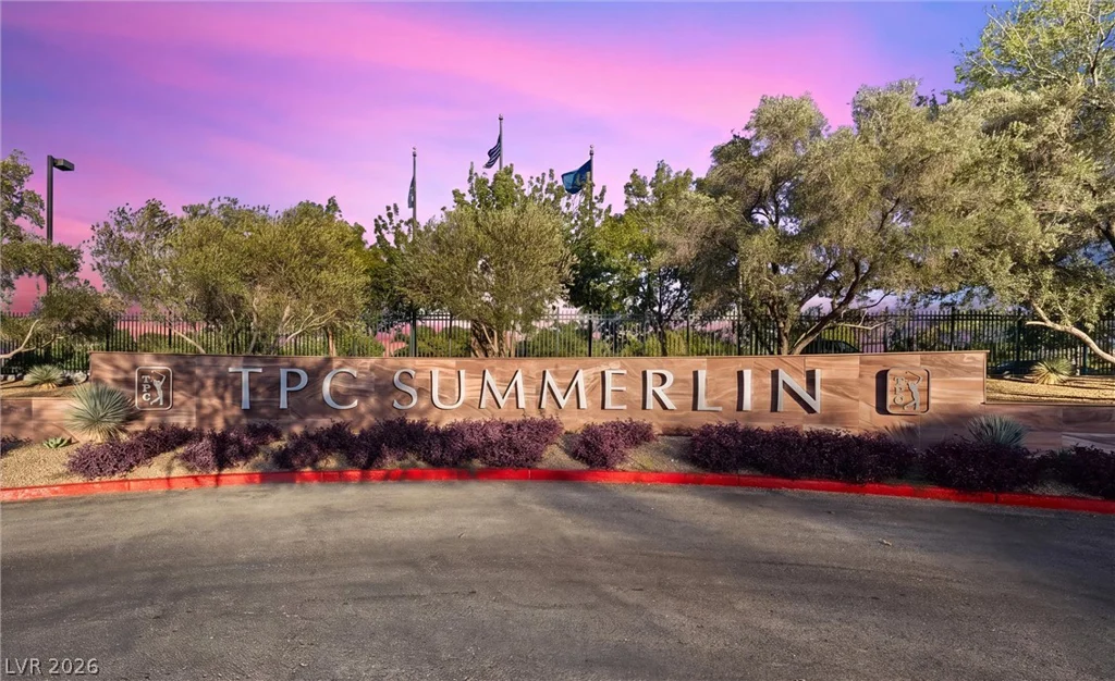 8904 Tavistock, Las Vegas, NV 89134