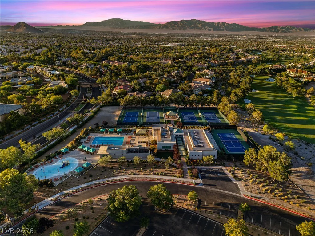 8904 Tavistock, Las Vegas, NV 89134