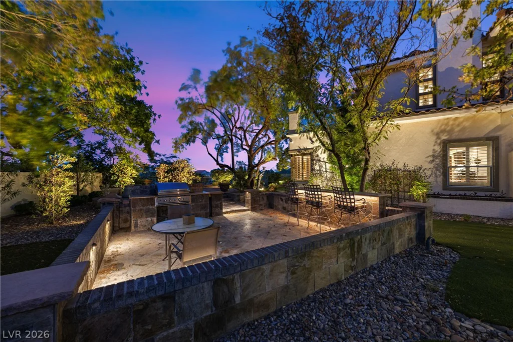 8904 Tavistock, Las Vegas, NV 89134