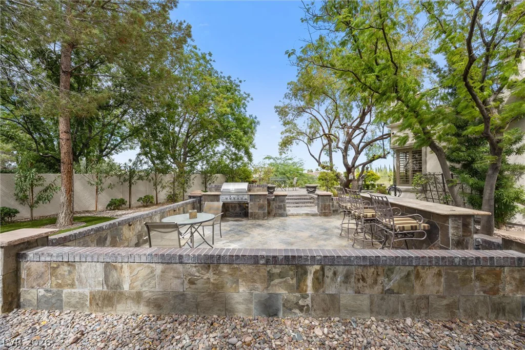 8904 Tavistock, Las Vegas, NV 89134