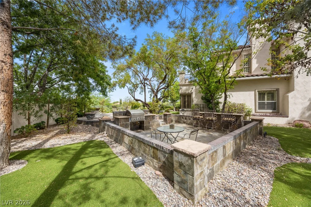 8904 Tavistock, Las Vegas, NV 89134