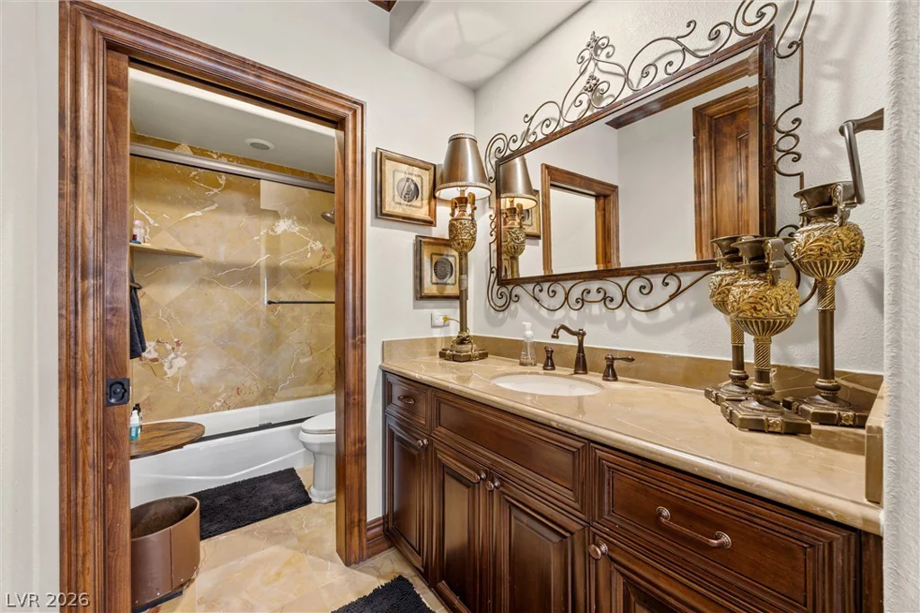 8904 Tavistock, Las Vegas, NV 89134