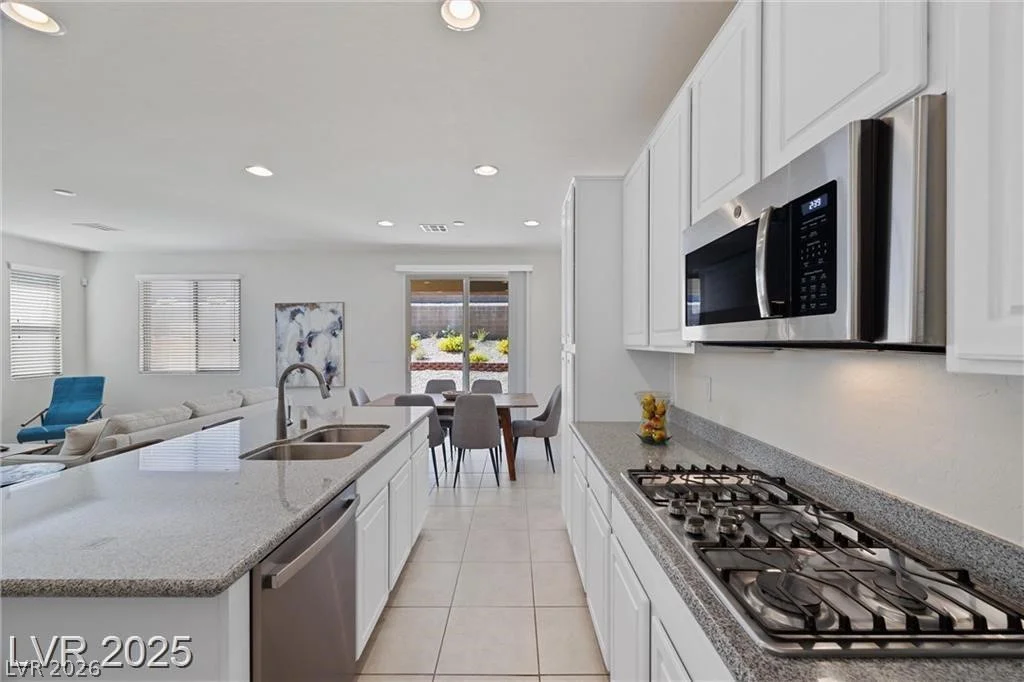 12521 Lylan Ridge, Las Vegas, NV 89138