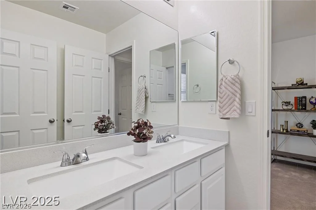 12521 Lylan Ridge, Las Vegas, NV 89138