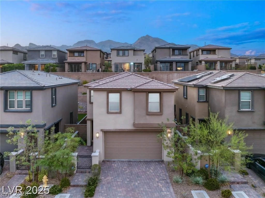 12521 Lylan Ridge, Las Vegas, NV 89138