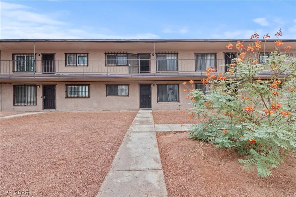 555 Royal Crest, Las Vegas, NV 89169