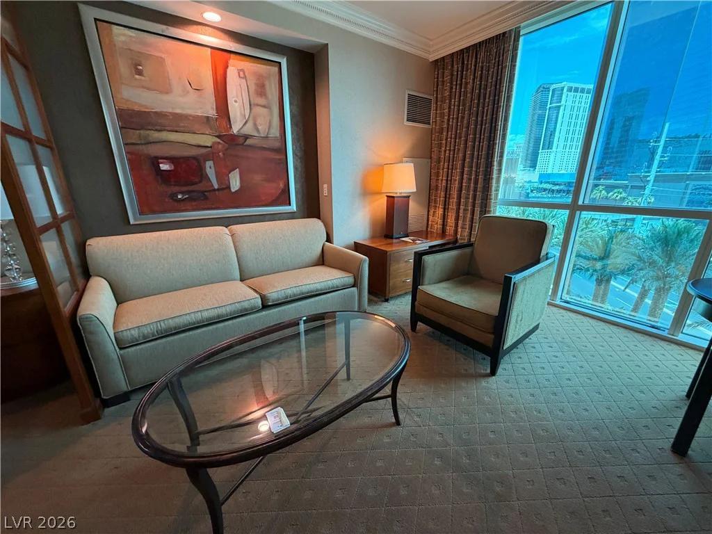 125 HARMON, Las Vegas, NV 89109