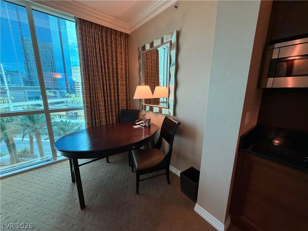 125 HARMON, Las Vegas, NV 89109