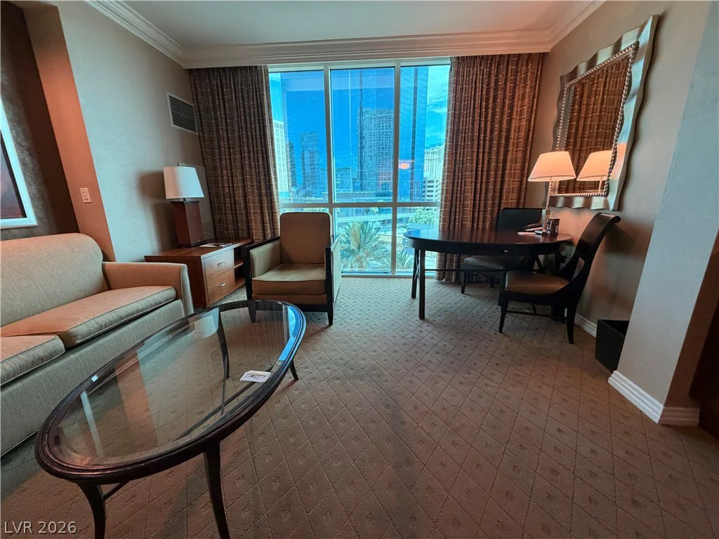 125 HARMON, Las Vegas, NV 89109